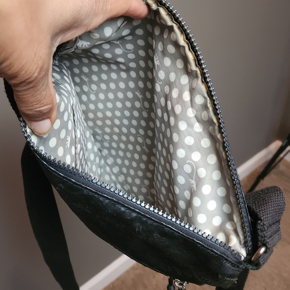 Handbag - Picture 3 of 8